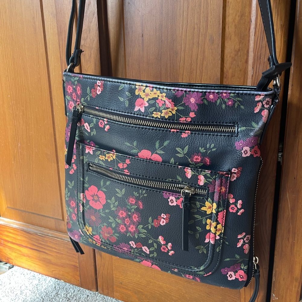 Apt 9 crossbody bag, black with floral print